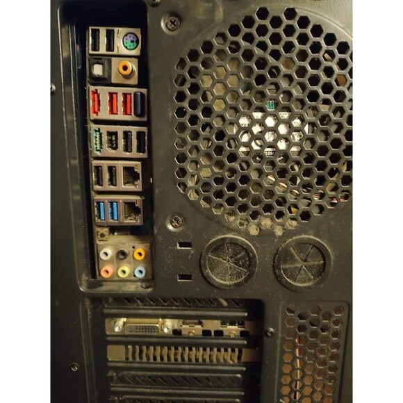 Antec Custom Gaming PC - Picture 9 of 10